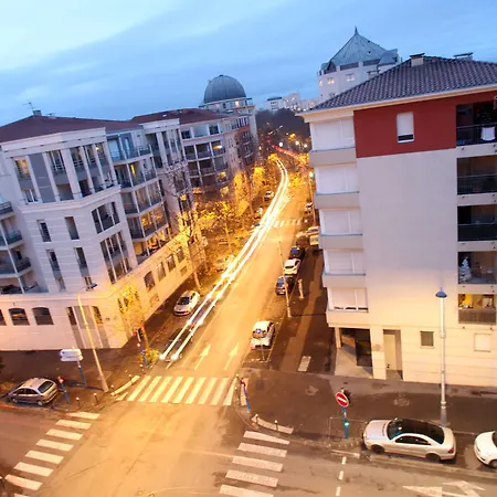 Suiteasy Citadelle Aparthotel 4*
